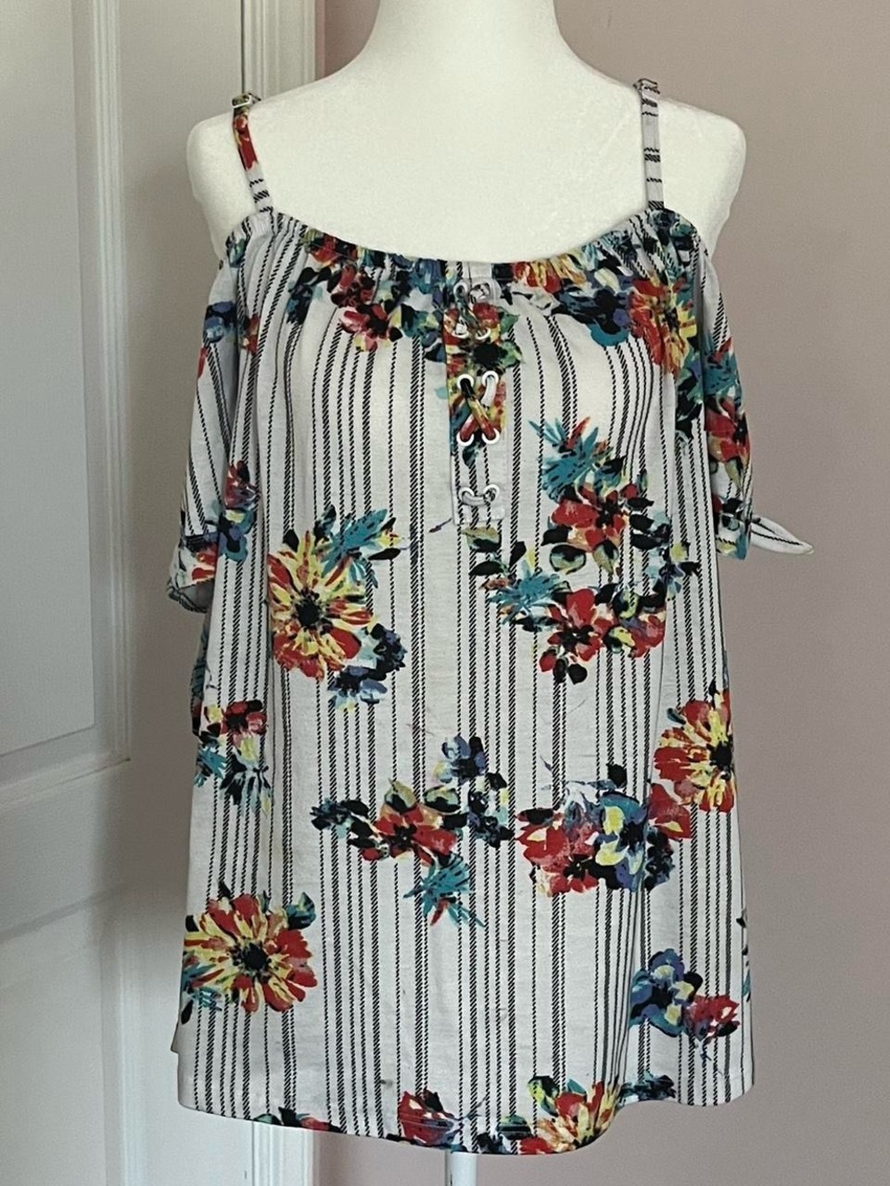 off the shoulder flowly floral tank top with tie sleeve detail